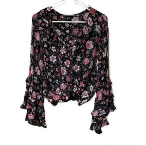 American eagle outfitters floral top size Medium